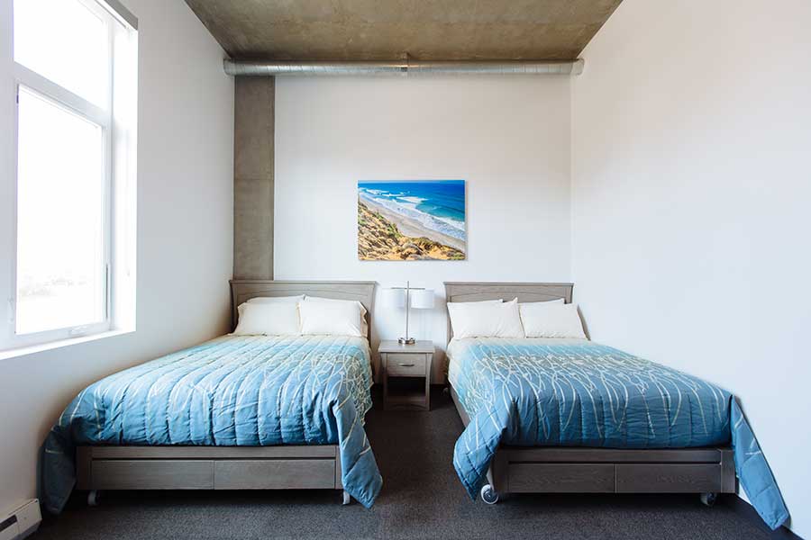 Guest room at the La Jolla Family House.