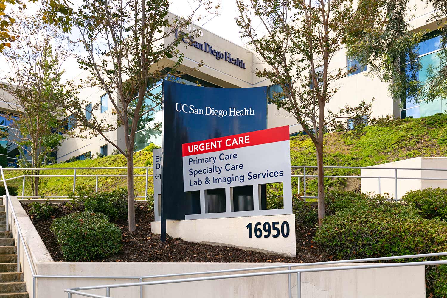 UC San Diego Health primary care and emergency building