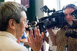 Professor Roger Tsien (Photo / Victor W. Chen)