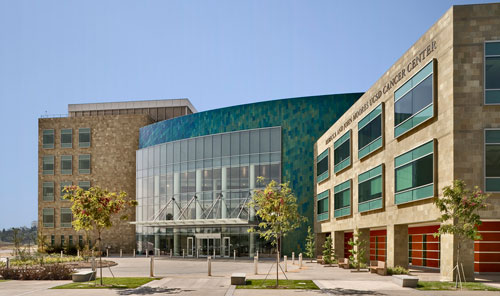 Photo of the Moores UCSD Cancer Center 