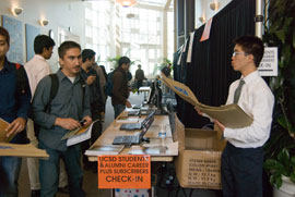 Technology Job Fair (Photo / Victor W. Chen)
