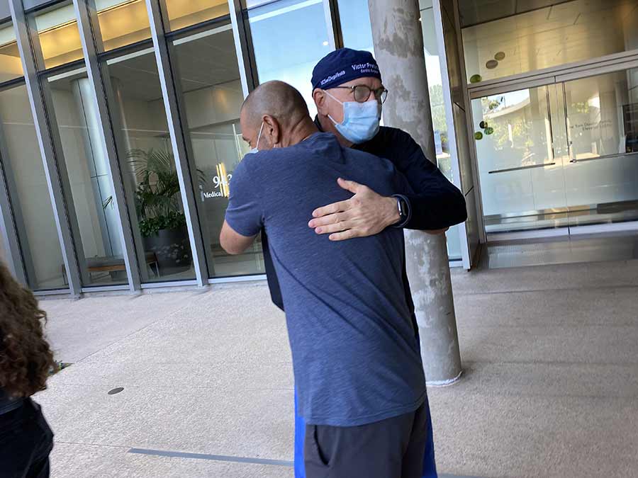 Ricky Gonzalez, thanks heart transplant surgeon Victor Pretorius for saving his son’s life.