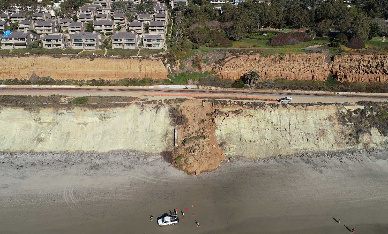 The Scripps Coastal Processes Group conducts a LiDAR survey in Del Mar following a cliff collapse.