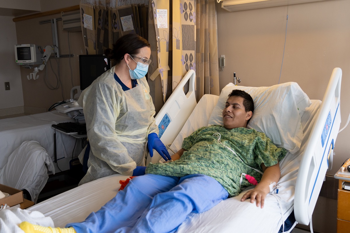 Health Care Heroes: UC San Diego Nurses Pour Hearts into Caring for  Patients with COVID-19