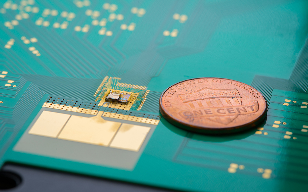 Newswise: New chip for waking up small wireless devices could extend battery life